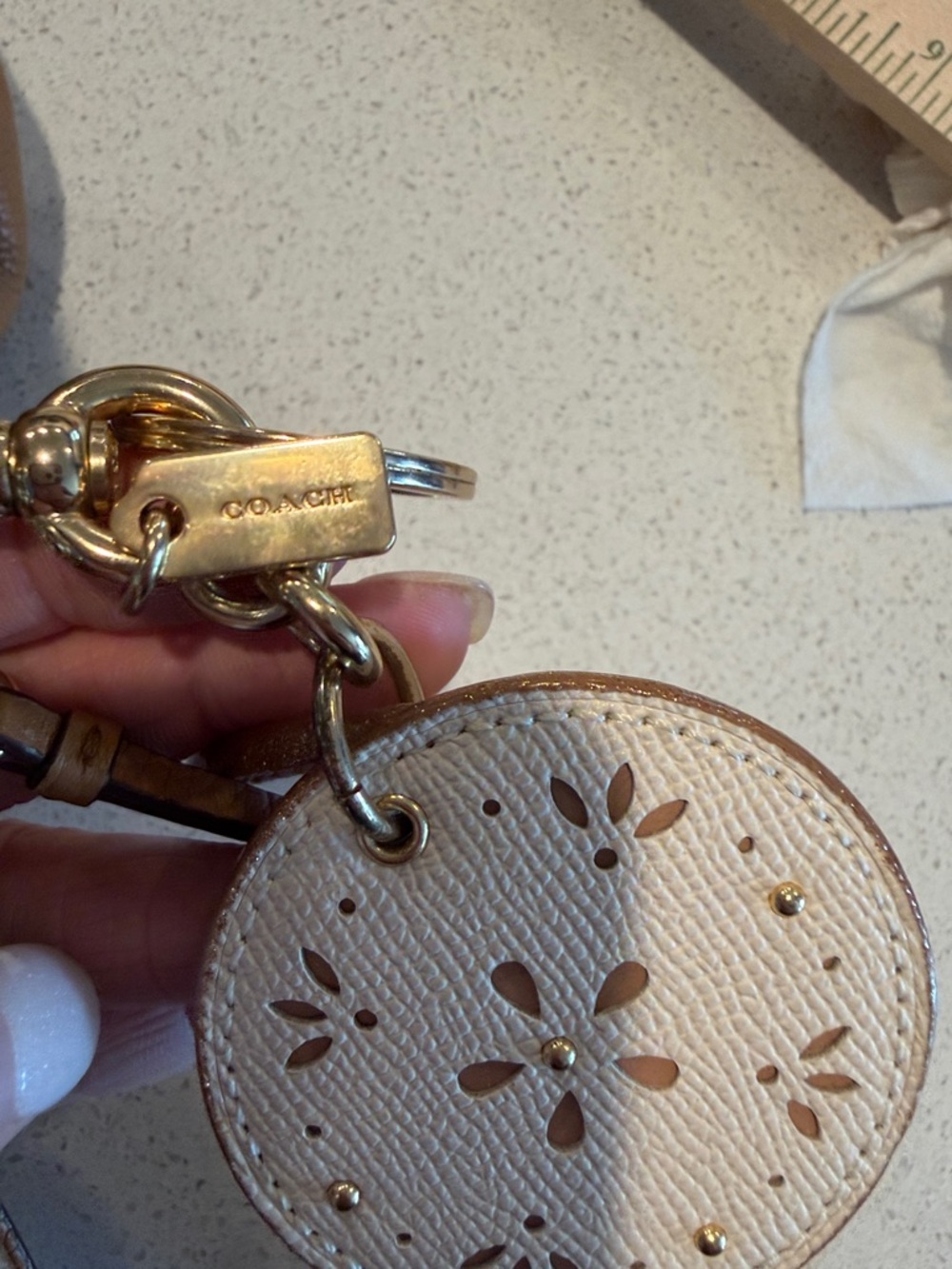 Carmel colored soft leather Coach purse with key chain - Picture 9 of 12